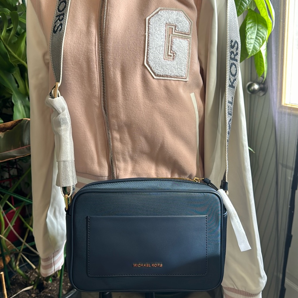 Michael Kors Jet Set Crossbody Bag